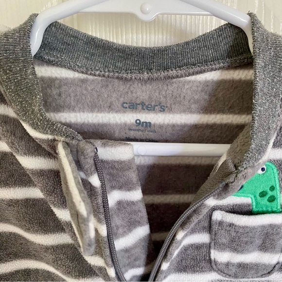 Bundle of Fuzzy Pajamas/Sleepers 6-9M - Picture 7 of 15